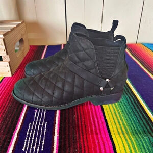 Teva Waterproof Quilted Chelsea De La Vina Dos